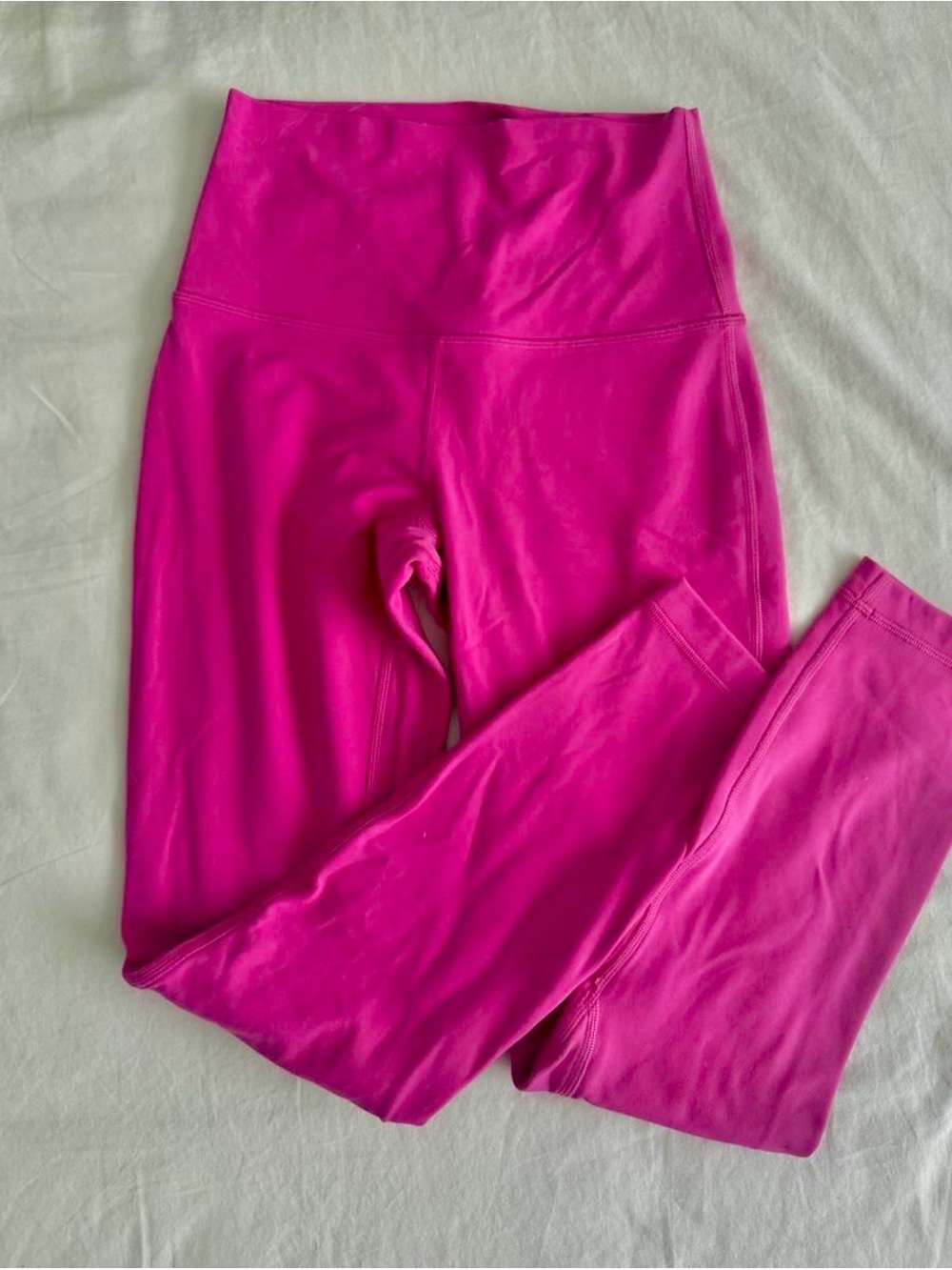 Lululemon leggings size 4 HOT PINK